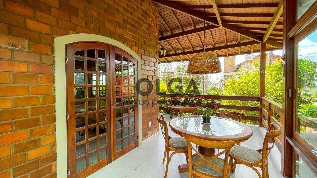 Casa à venda no bairro Novo Gravatá: 