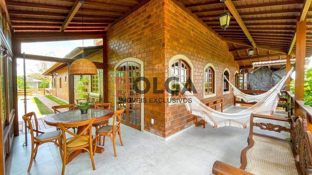 Casa à venda no bairro Novo Gravatá: 