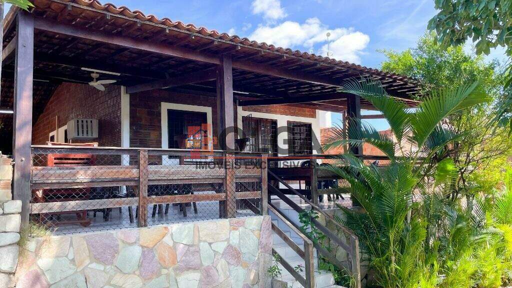 Casa à venda no bairro Santana: 