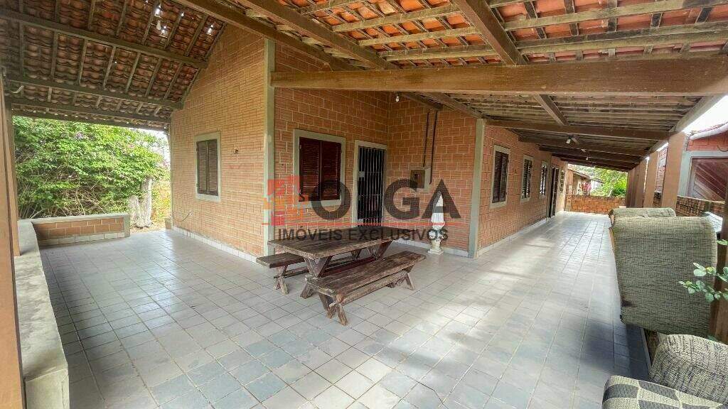 Casa à venda no bairro Porta Florada: 
