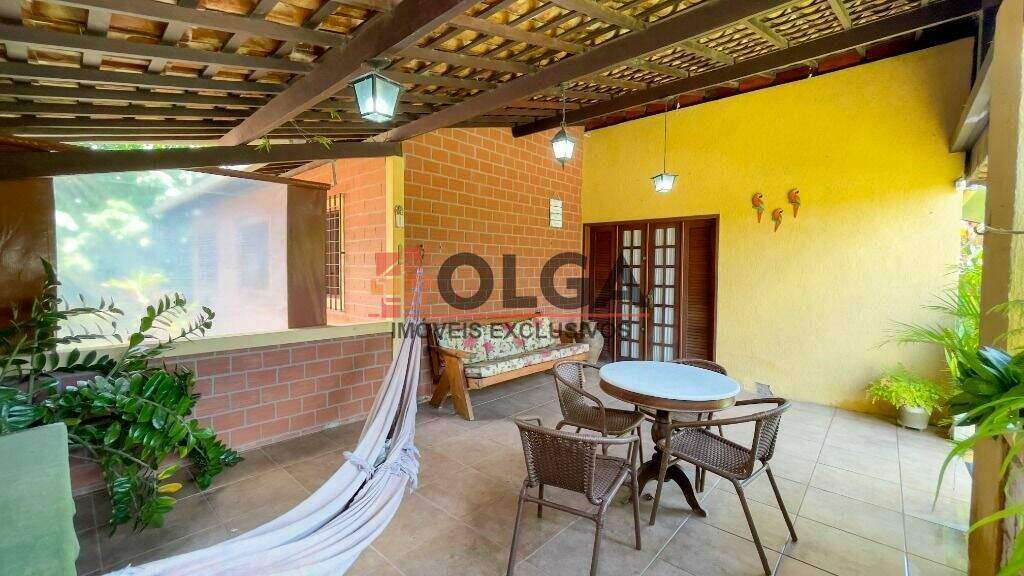 Casa à venda no bairro Novo Gravatá: 