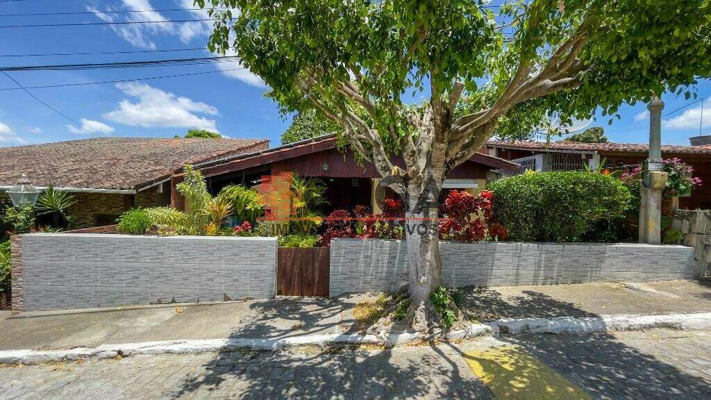 Casa à venda no bairro Novo Gravatá: 