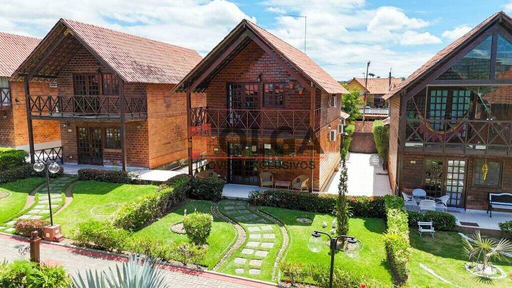 Casa à venda no bairro Santana: 