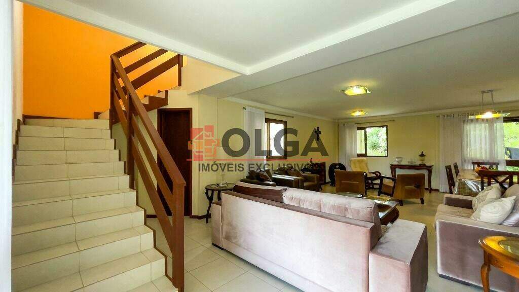 Casa à venda no bairro Centro: 