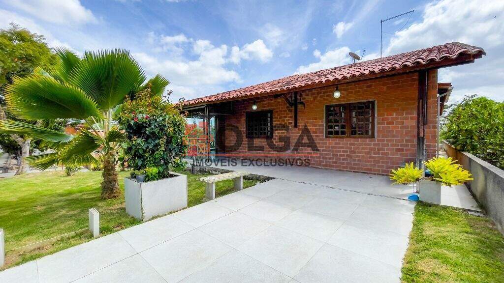 Casa à venda no bairro Porta Florada: 