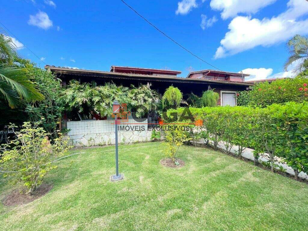 Casa à venda no bairro Santana: 