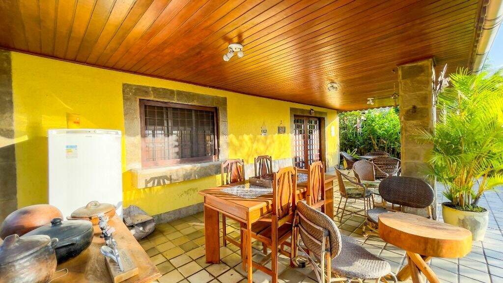 Casa à venda no bairro Porta Florada: 
