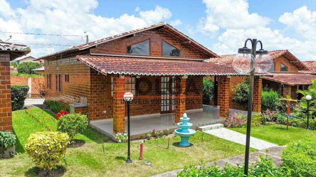 Casa à venda no bairro Santana: 