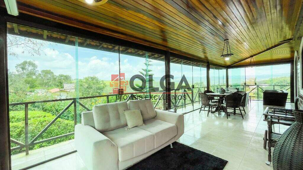 Casa à venda no bairro Vale do Ipojuca: 