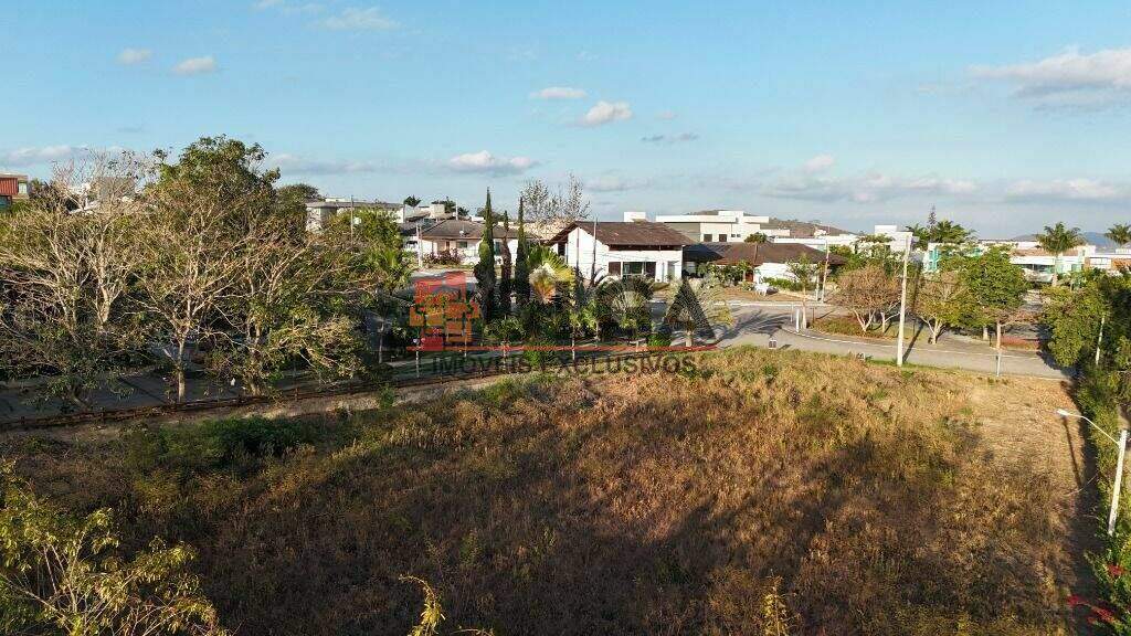 Terreno à venda no bairro Santana: 