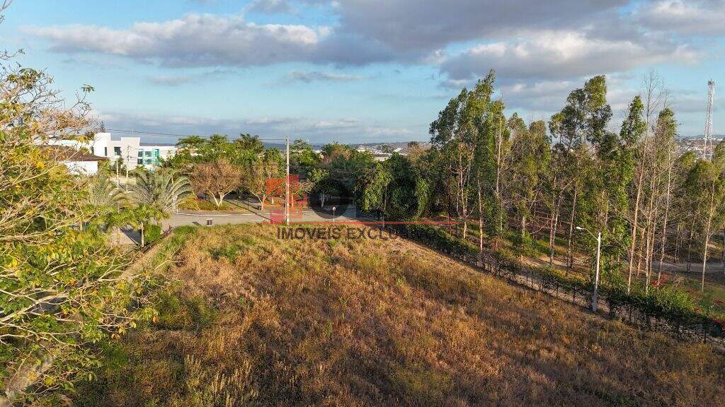 Terreno à venda no bairro Santana: 