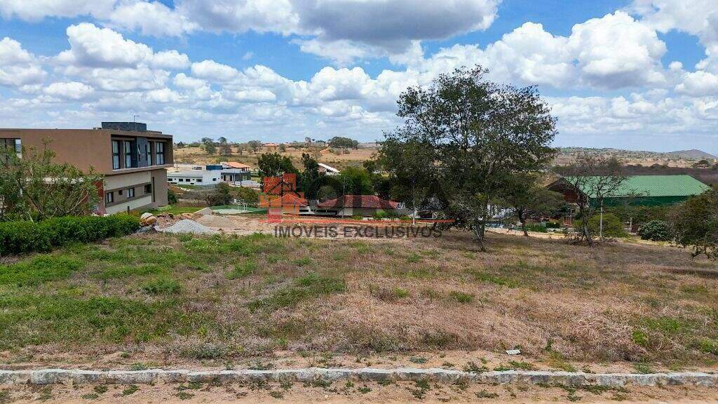 Terreno à venda no bairro Santana: 