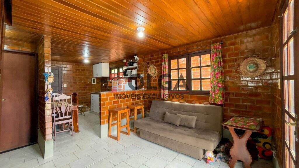 Casa à venda no bairro Santana: 
