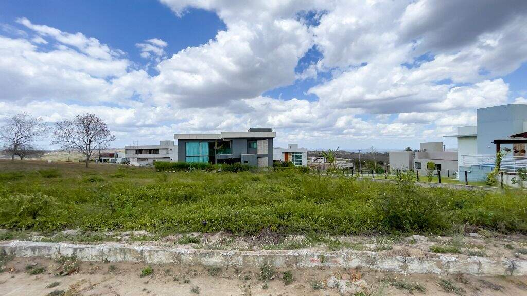 Terreno à venda no bairro Santana: 