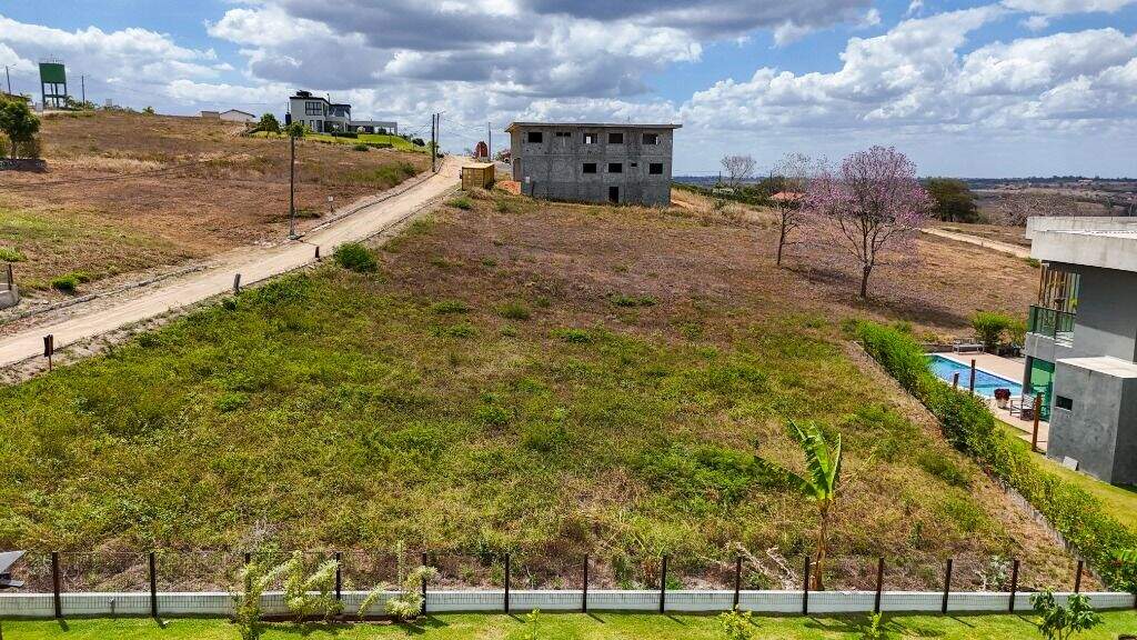 Terreno à venda no bairro Santana: 