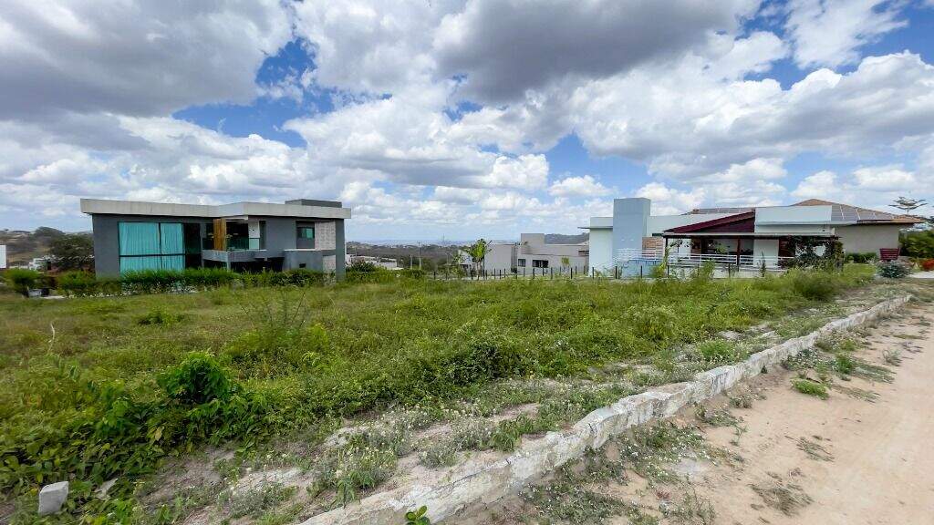 Terreno à venda no bairro Santana: 