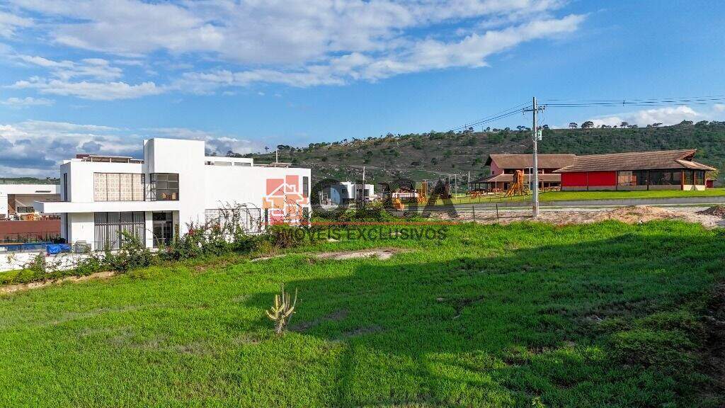 Terreno à venda no bairro Porta Florada: 