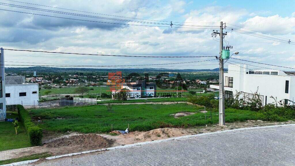 Terreno à venda no bairro Porta Florada: 