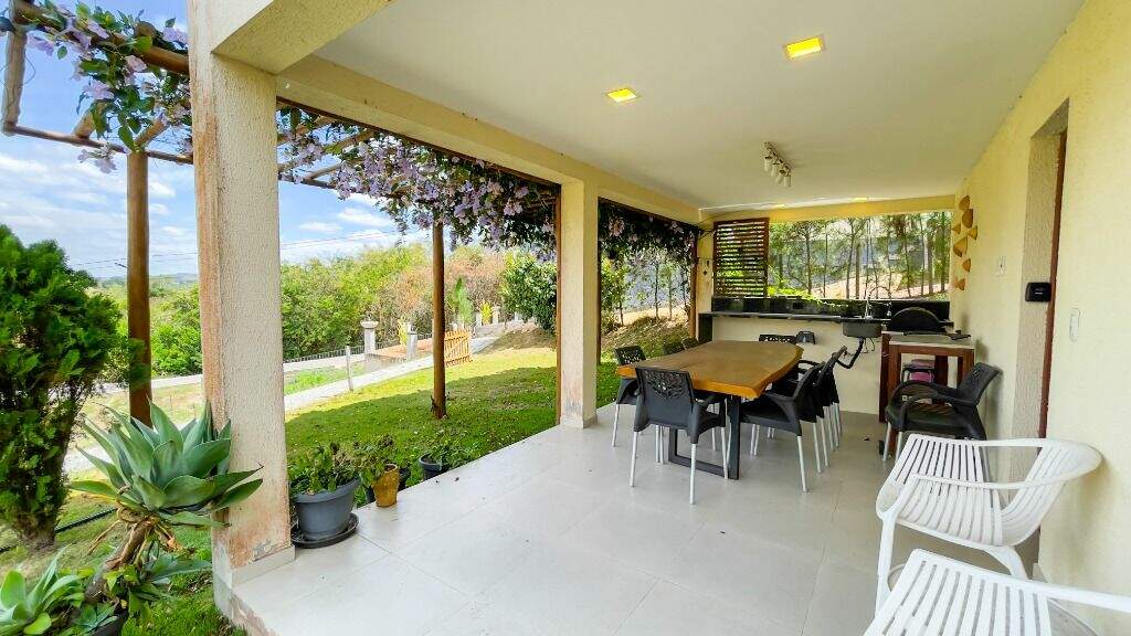 Casa à venda no bairro Chã-grande: 