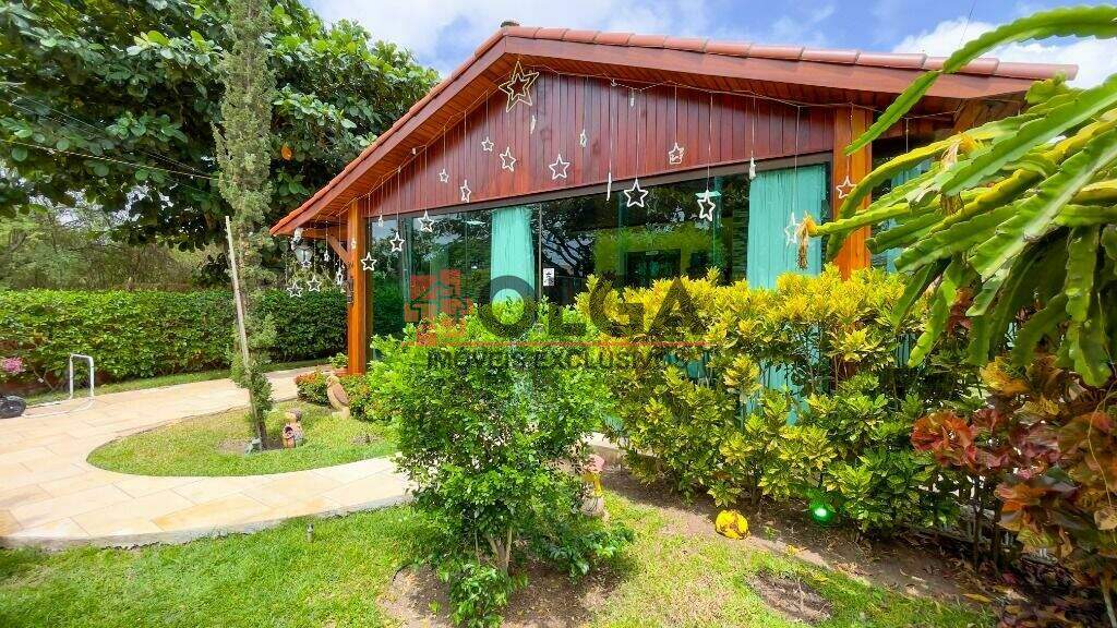 Casa à venda no bairro Santana: 
