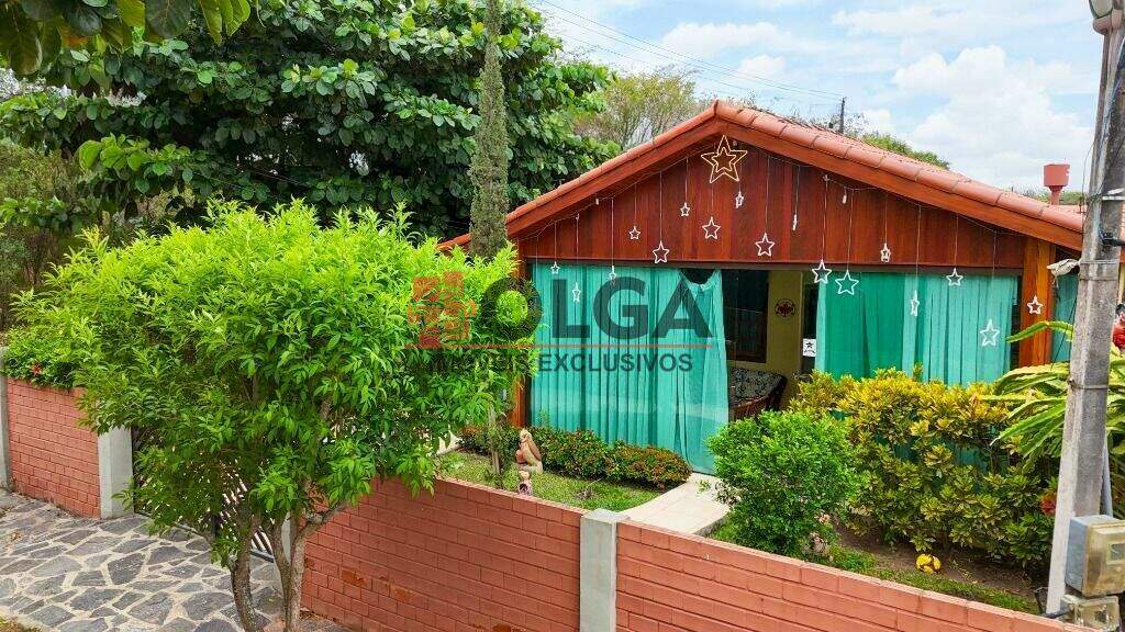 Casa à venda no bairro Santana: 