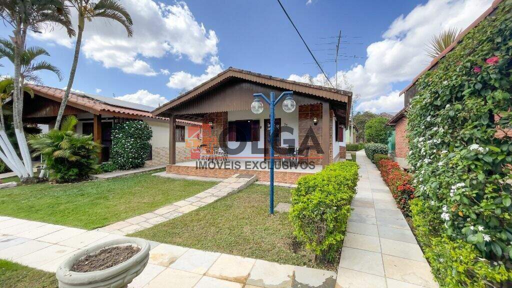 Casa à venda no bairro Santana: 