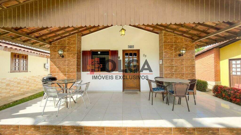 Casa à venda no bairro Santana: 