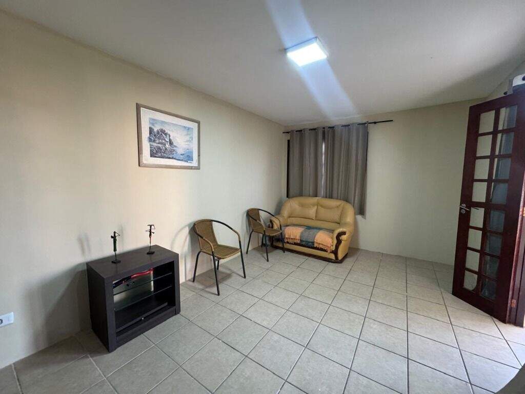 Casa à venda no bairro Alpes Suiços: 