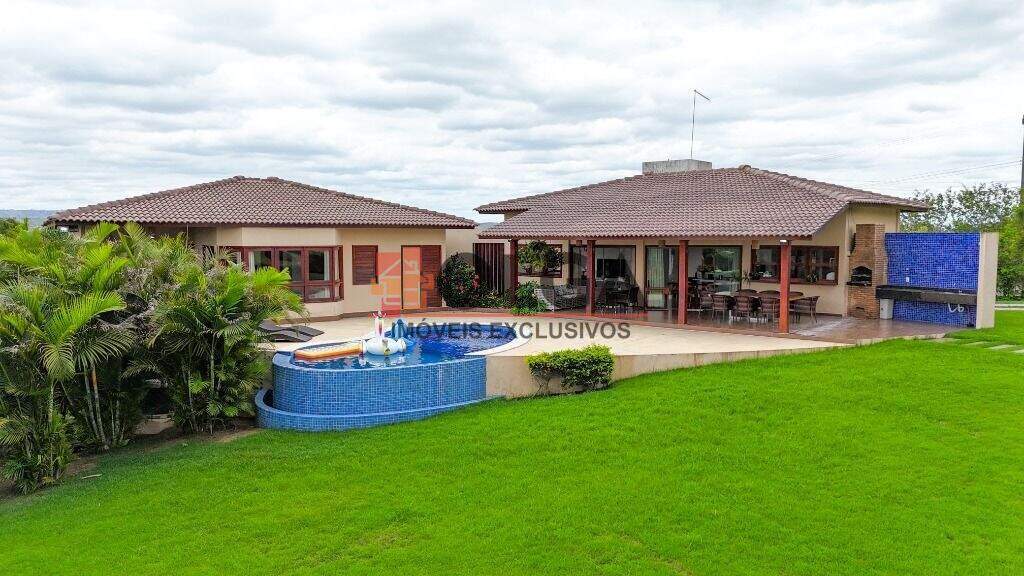 Casa à venda no bairro Santana: 