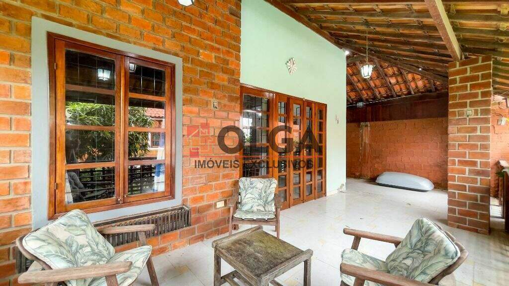 Casa à venda no bairro Santana: 