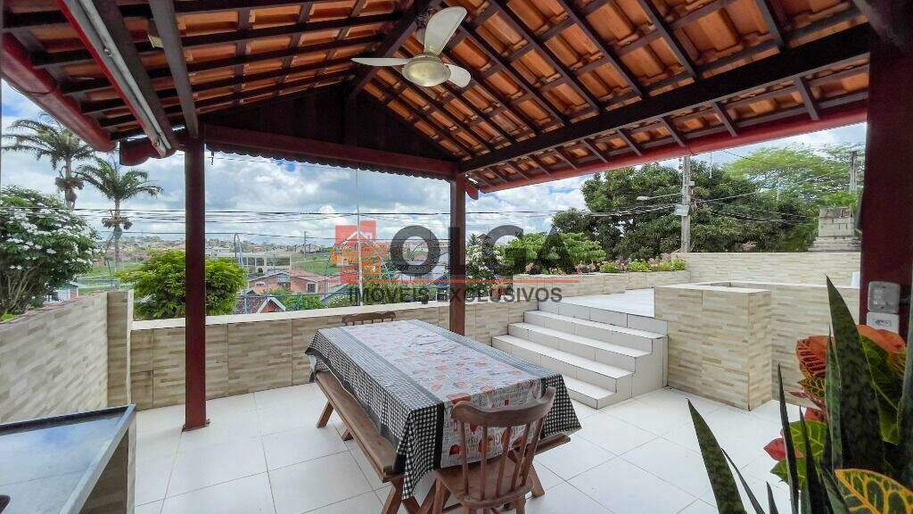 Casa à venda no bairro Santo Antônio: 