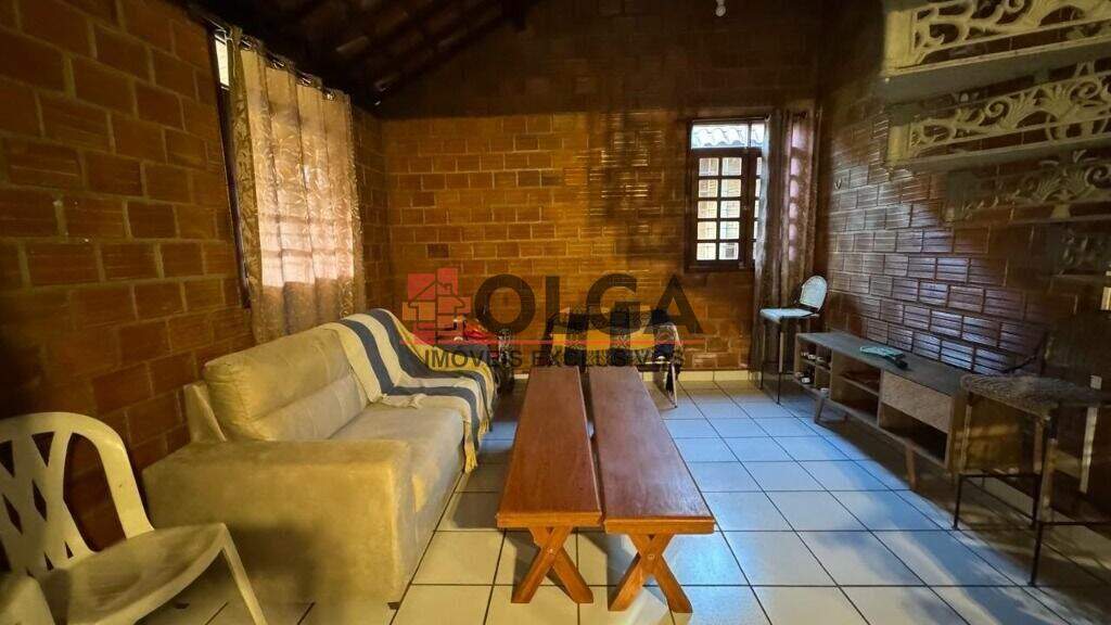 Casa à venda no bairro Santana: 
