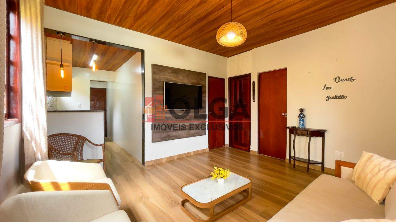 Casa à venda no bairro Santana: 