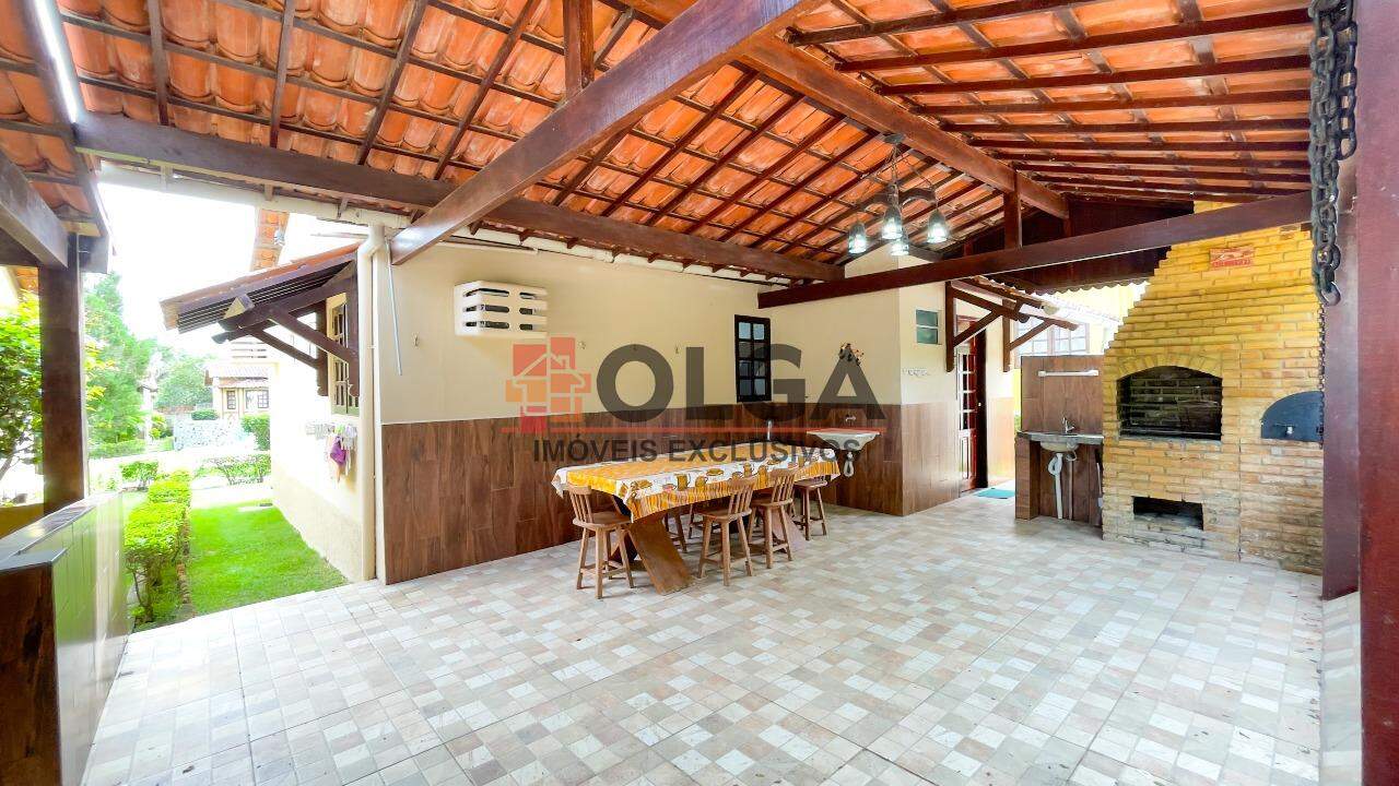 Casa à venda no bairro Santana: 