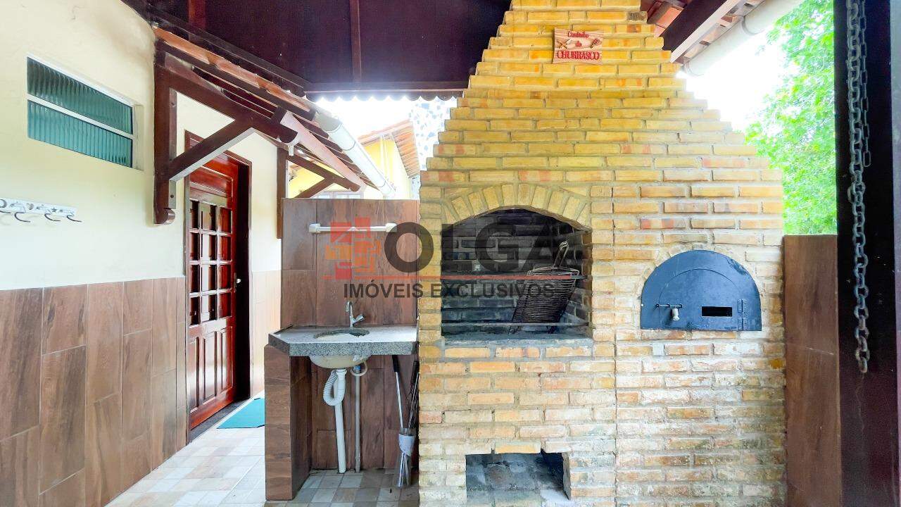 Casa à venda no bairro Santana: 