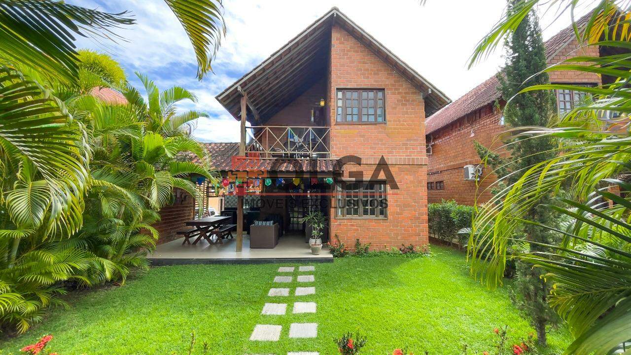 Casa à venda no bairro Santana: 