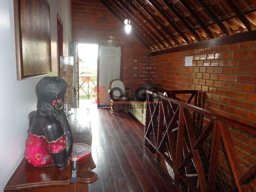 Casa à venda no bairro Santana: 