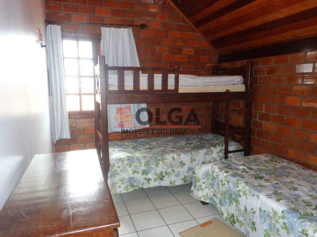 Casa à venda no bairro Santana: 