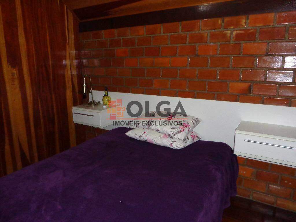 Casa à venda no bairro Santana: 
