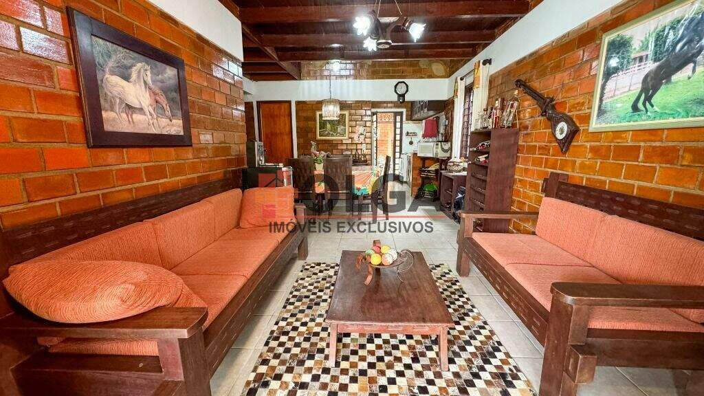 Casa à venda no bairro Santana: 