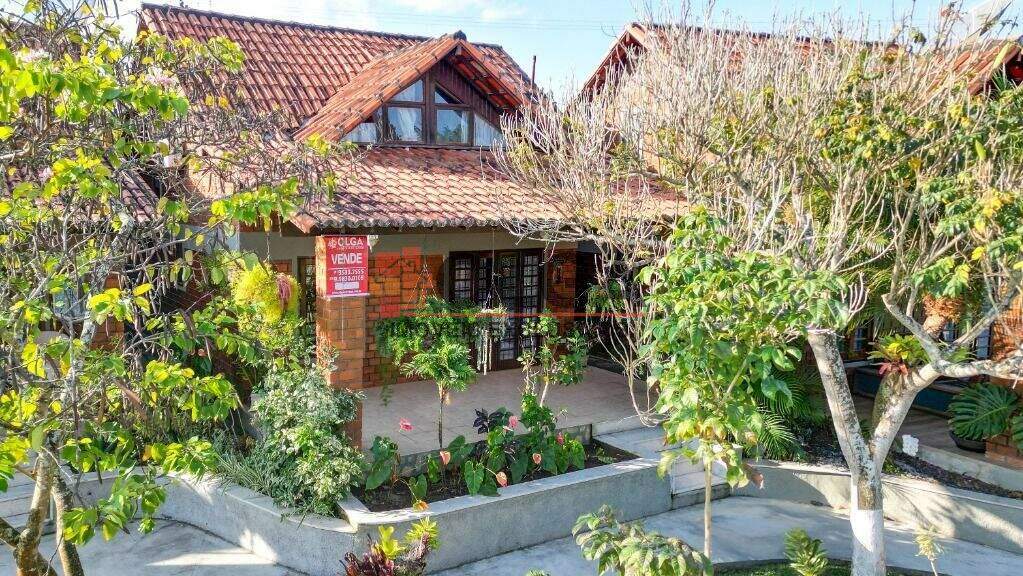 Casa à venda no bairro Santana: 