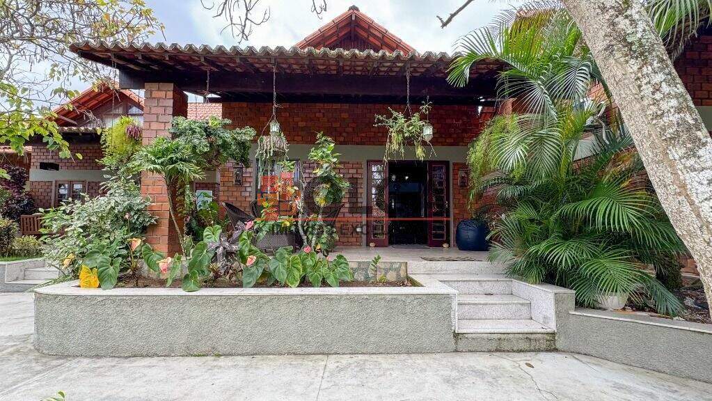 Casa à venda no bairro Santana: 