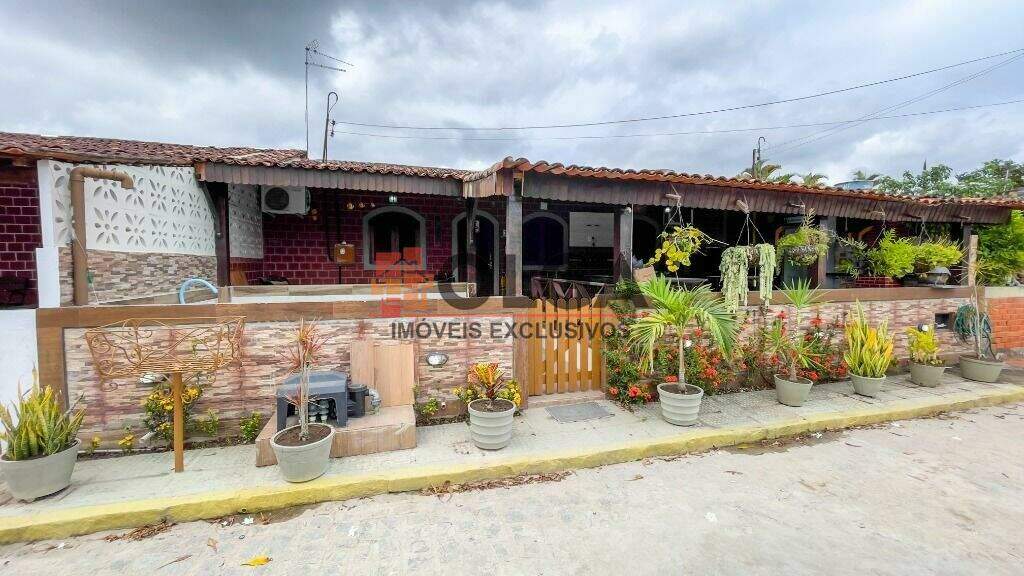 Casa à venda no bairro Porta Florada: 