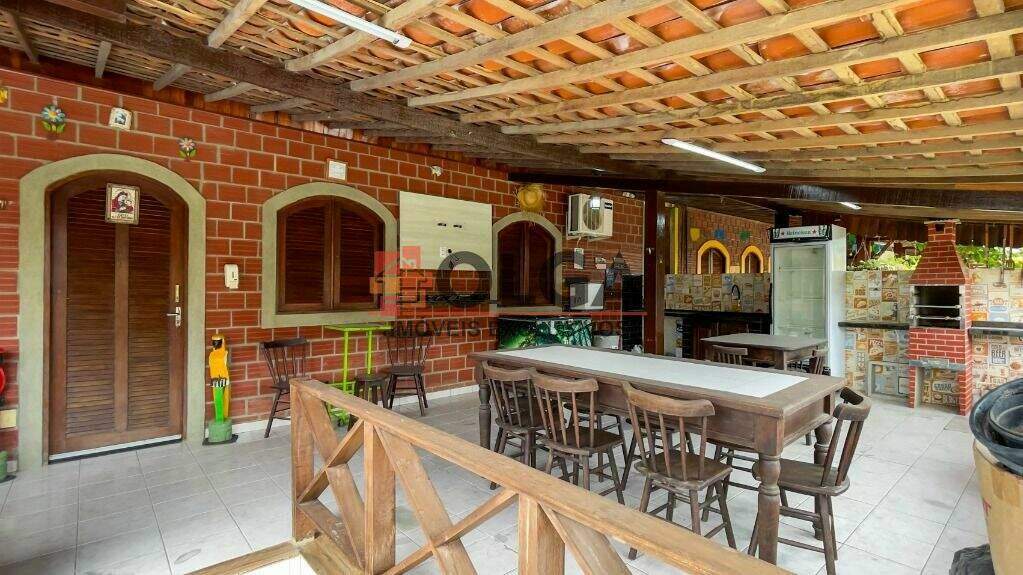 Casa à venda no bairro Porta Florada: 