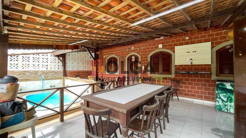 Casa à venda no bairro Porta Florada: 