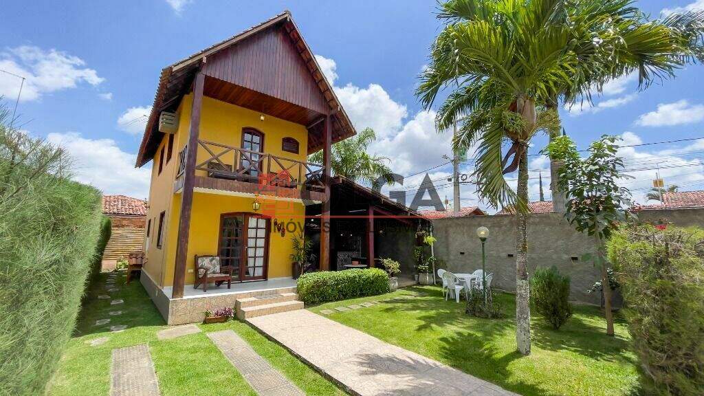 Casa à venda no bairro Santana: 