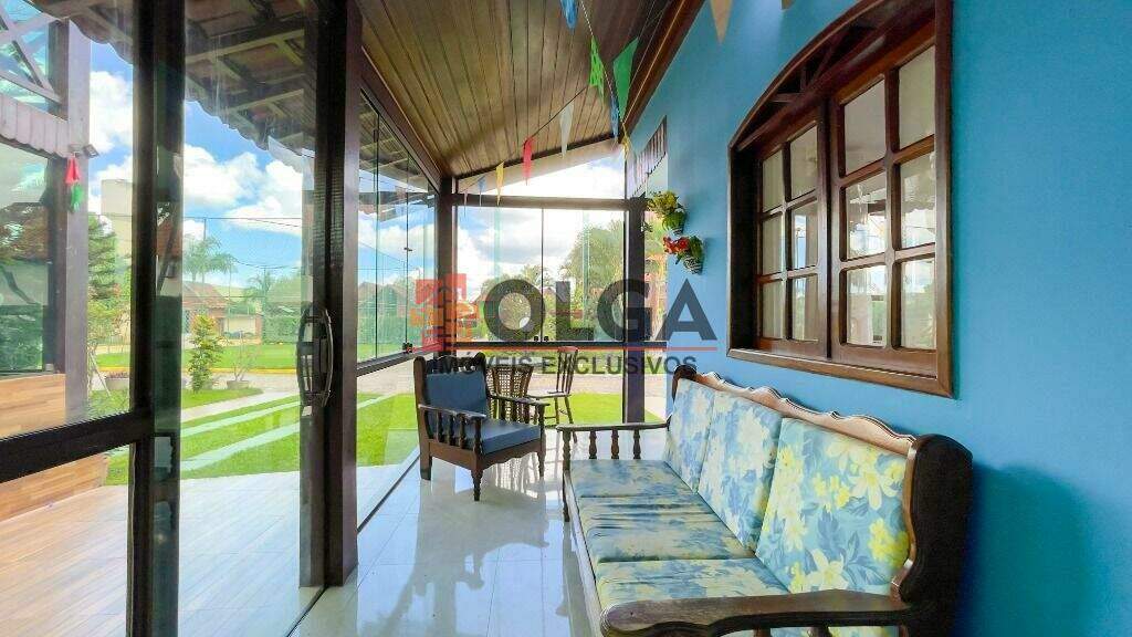 Casa à venda no bairro Santana: 
