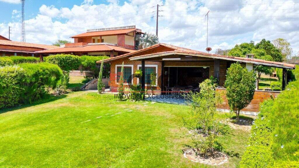 Casa à venda no bairro Novo Gravatá: 