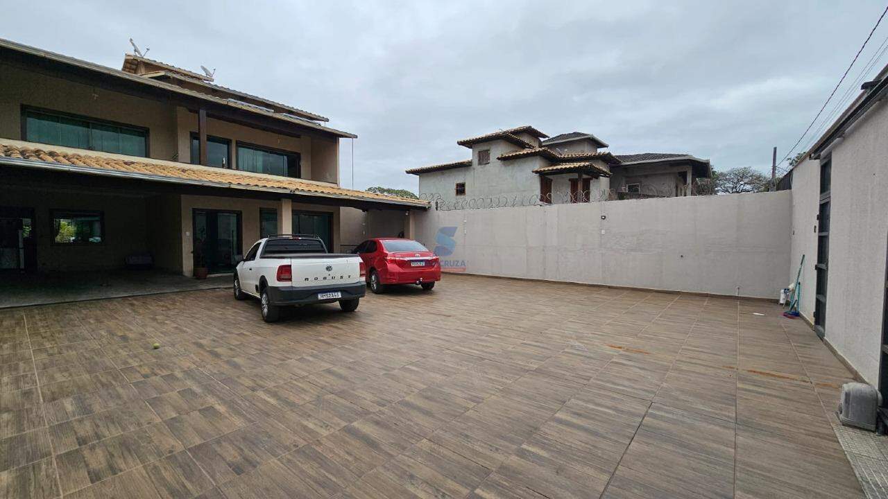 Casa à venda no Chácara Contagem: 