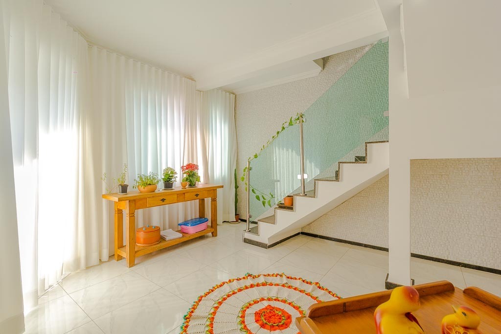 Casa de condomínio à venda no Europa: 